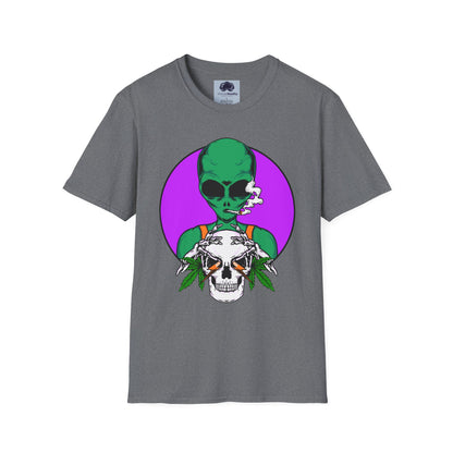 Alien Smoking - Unisex Softstyle T-Shirt - Trippy 420 Teeshirt - Psychedelic Mushrooms